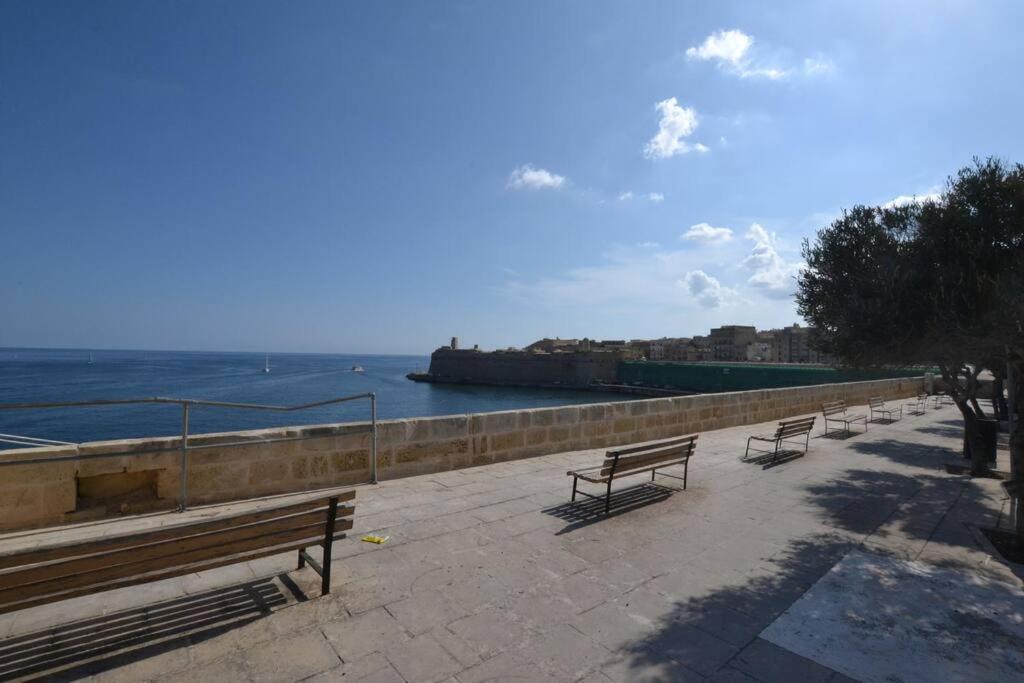 Vallettadreamsuites Groud Floor Shared Sea View Rooof Terrace Buitenkant foto