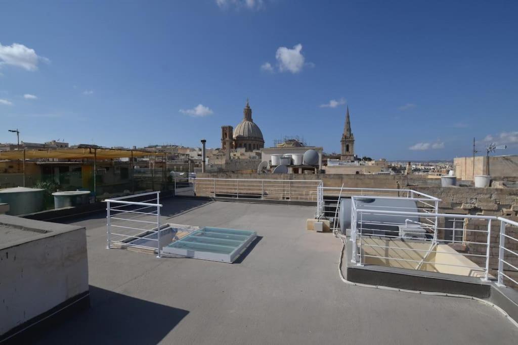 Vallettadreamsuites Groud Floor Shared Sea View Rooof Terrace Buitenkant foto